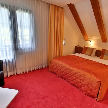 Hotel Chalet-hotel Larix 3*