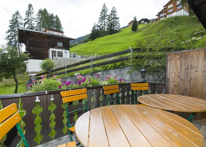 Chalet-hotel Larix Hotel 3*