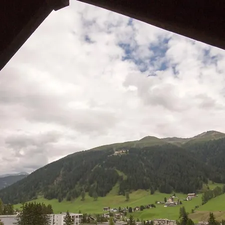 Chalet-hotel Larix 3* Davos