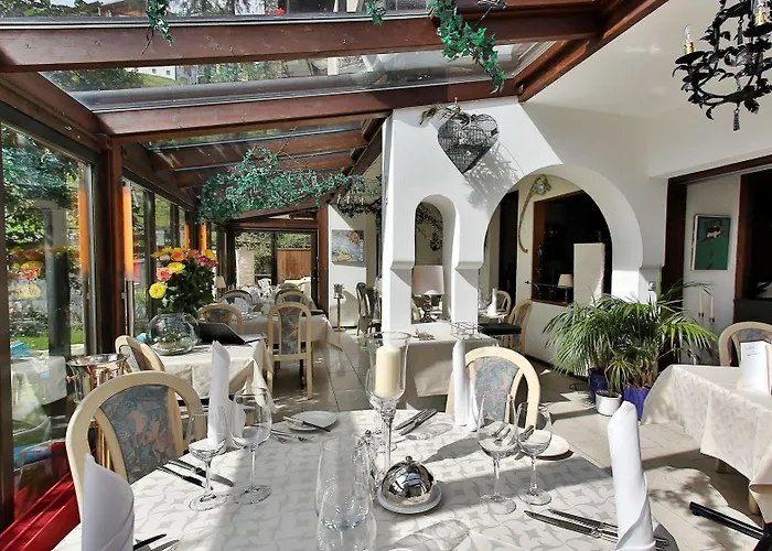 Отель Chalet-hotel Larix Давос